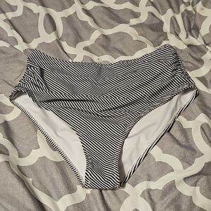 Cupshe Black and White Striped Bikini Bottom